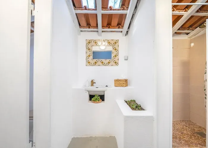 Деревянный коттедж Nativo - Nature With Kitchenette And Private External Bathroom *